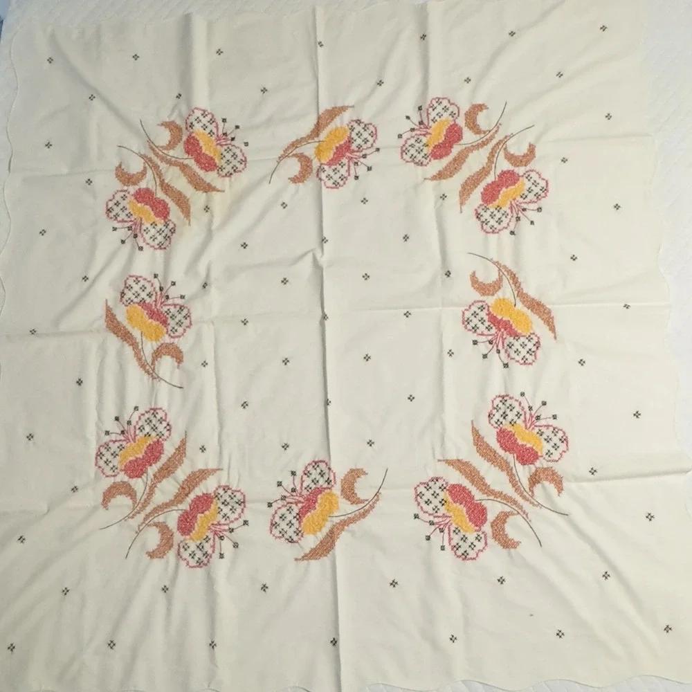 Beautiful Vtg Embroidery Cross-stitch Flower Floral 49